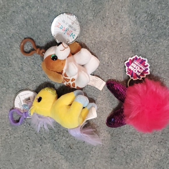 3 tagged plush keyrings winkeez - Picture 1 of 7